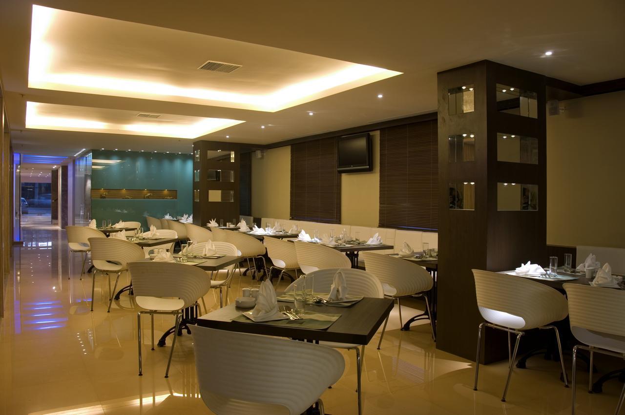 Mapple Whitefield Bangalore Restoran foto